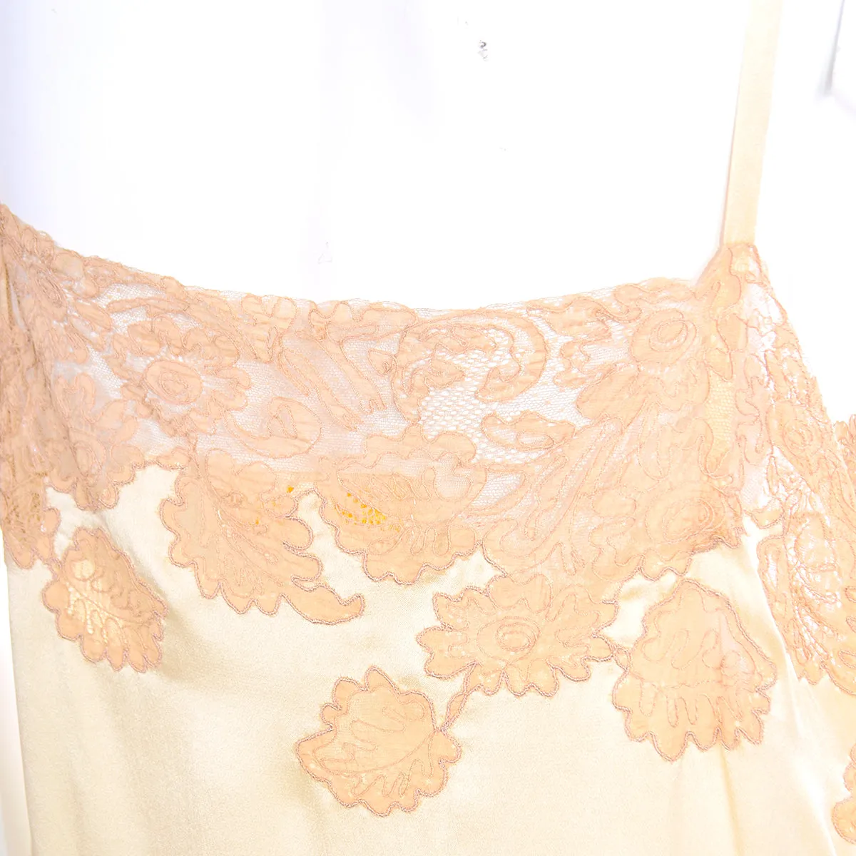 1930s Maison de Linge Candlelight Gold Silk Vintage Nightgown XXL