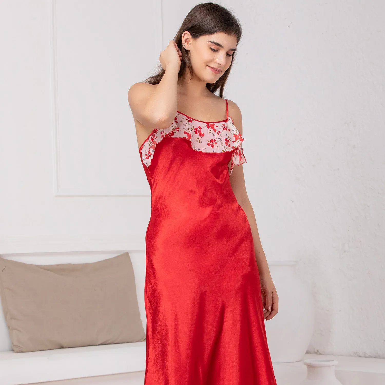 Camellia blooms Nightgown set