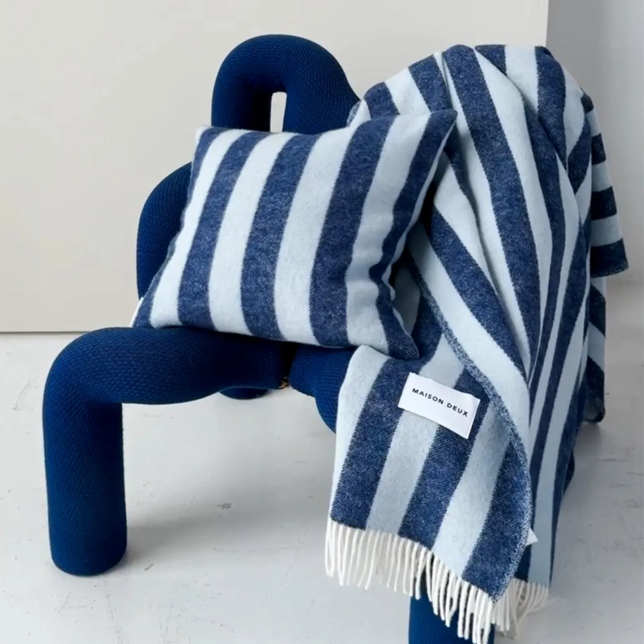 Candy Blanket - Navy/Ice Blue