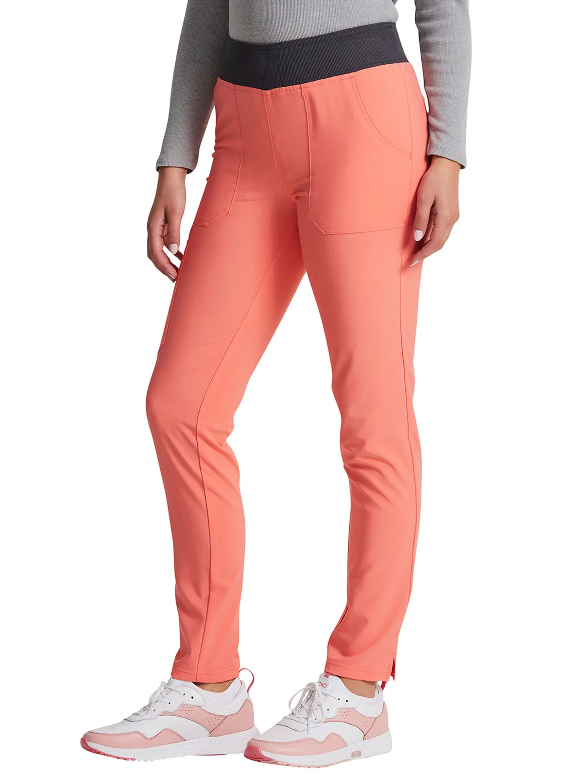 EDS Essentials - Mid Rise Tapered Leg Pull-on Pant