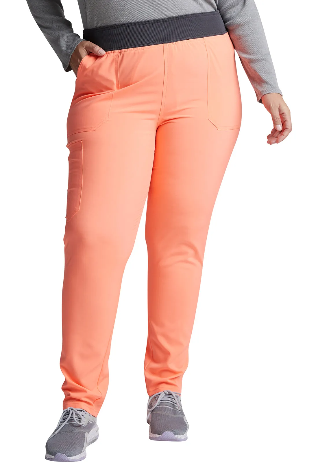 EDS Essentials - Mid Rise Tapered Leg Pull-on Pant