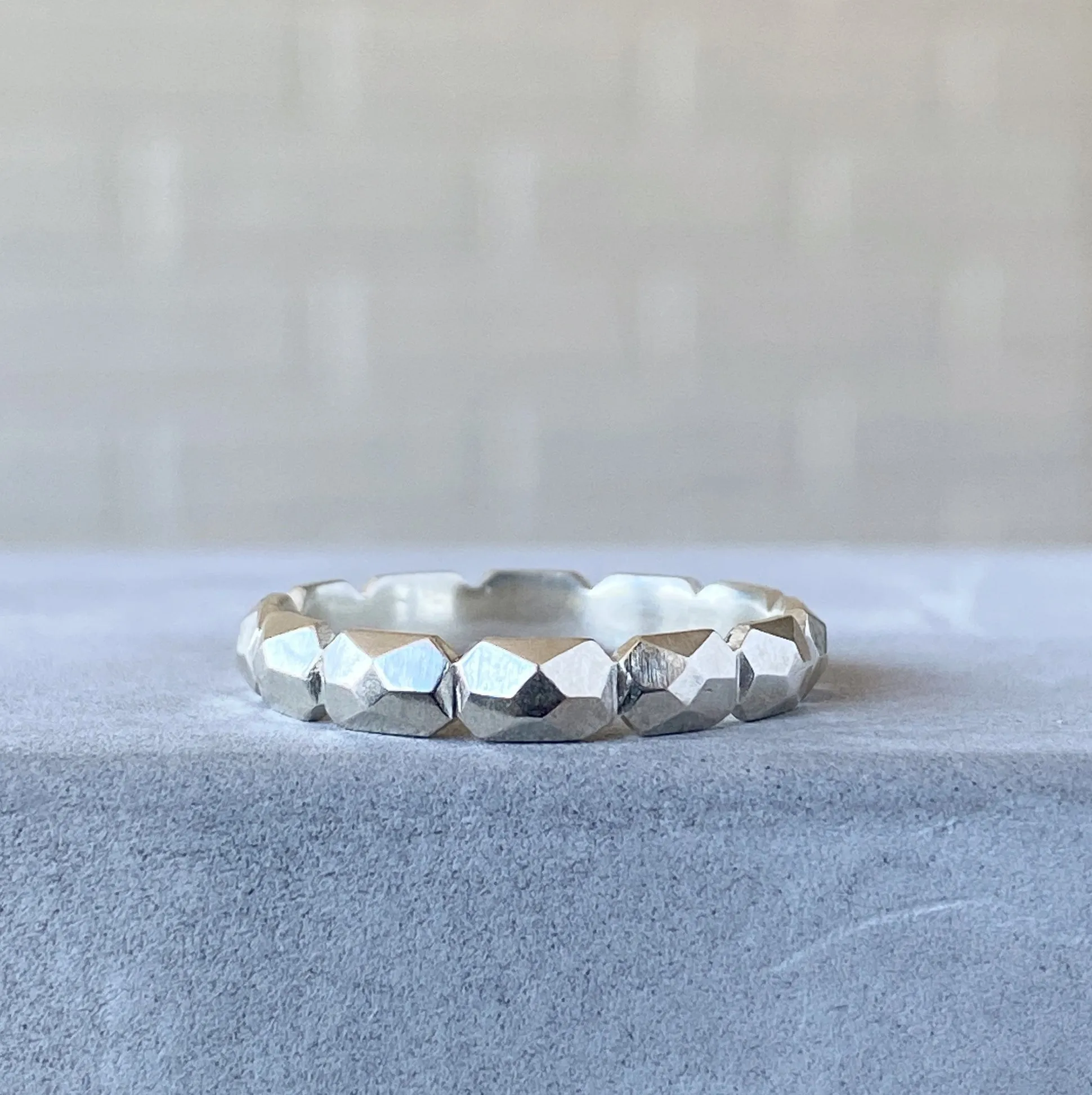 Fragment Eternity Band in Silver