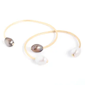 Gold Dueling Pearl Cuff