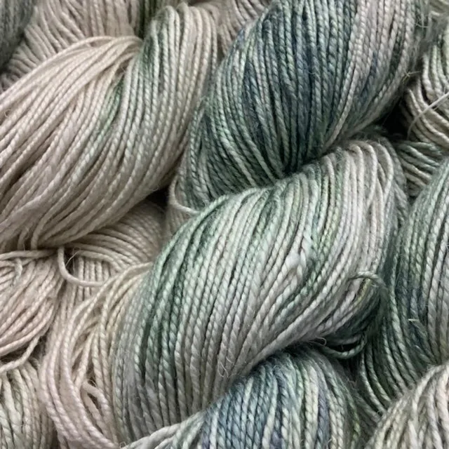 Hand Maiden Fine Yarns Flaxen