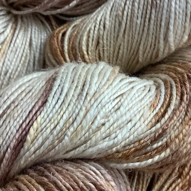 Hand Maiden Fine Yarns Flaxen