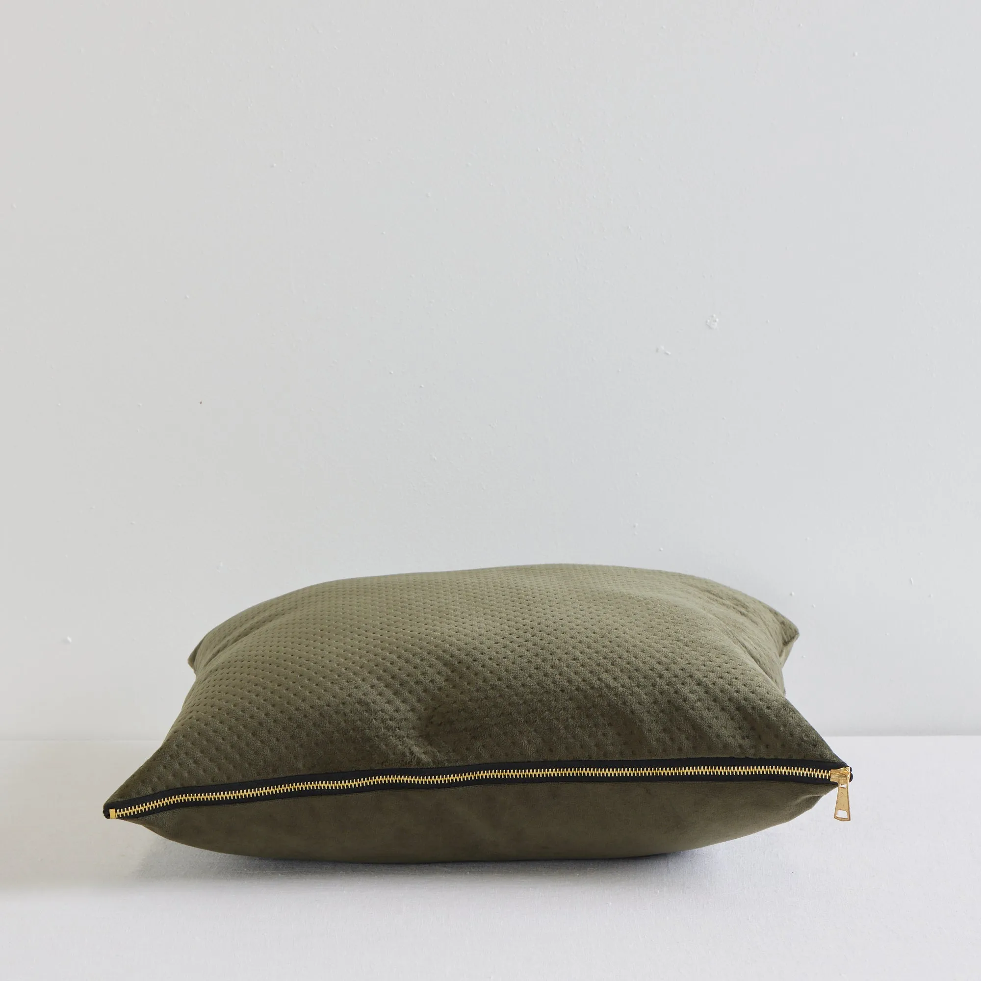 Hendry Velvet Cushion - Moss - 50x50cm