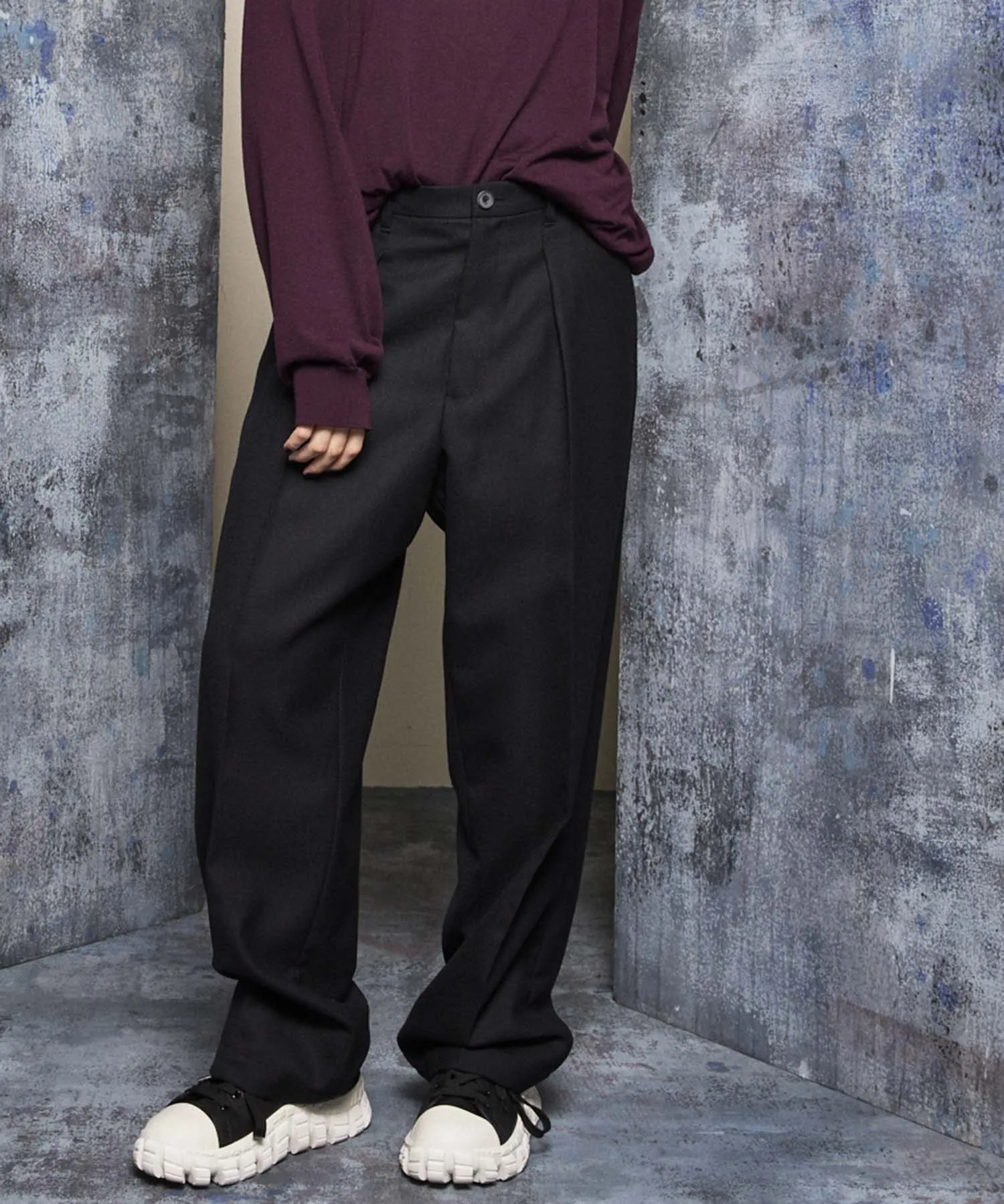 【Italian Dead Stock Fabric】One-Tuck Wide Pants