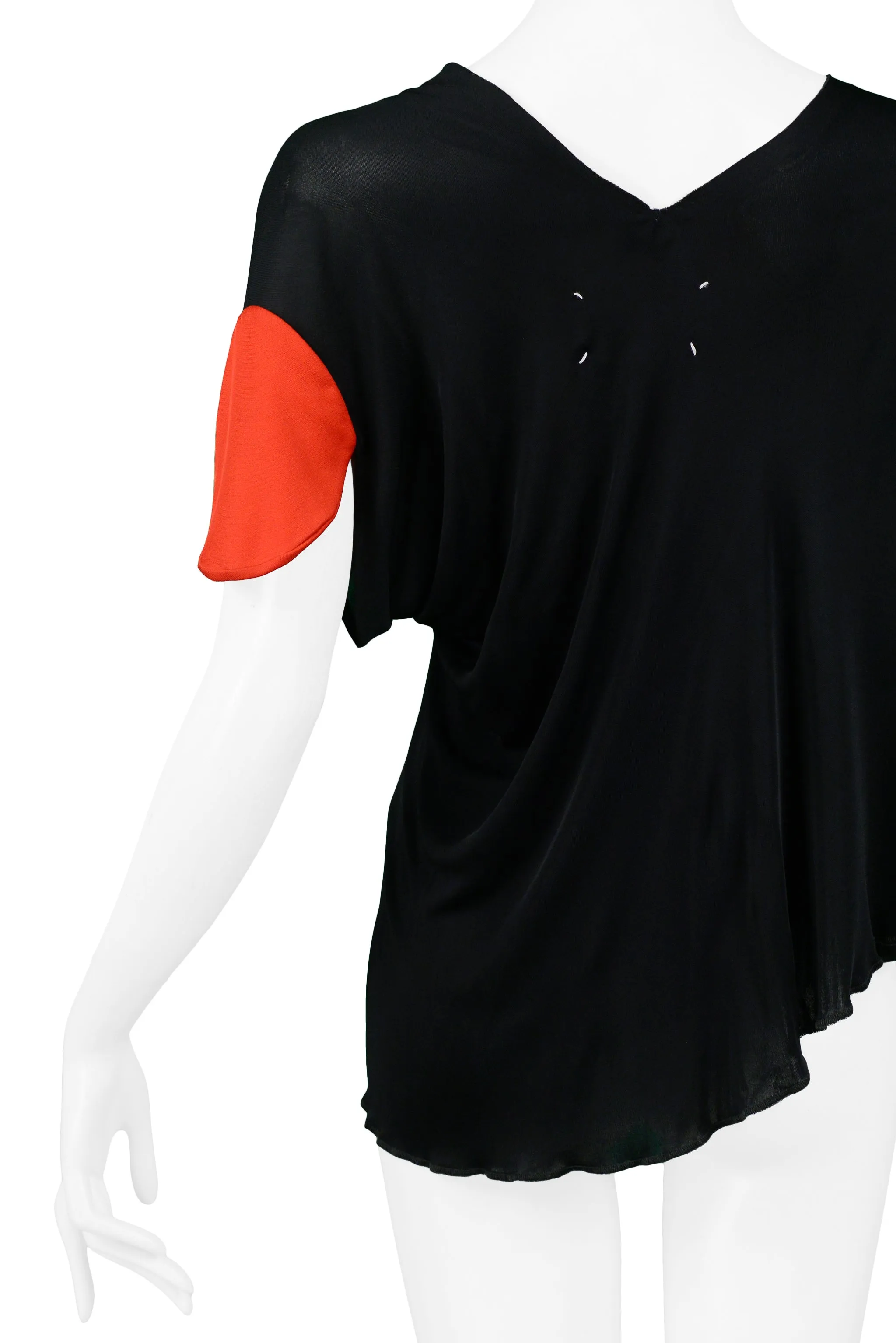 MARGIELA BLACK & RED TARGET SLEEVE TOP