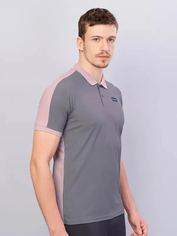 Men Colorblock Slim Fit Polo T-shirt with MATPIQ