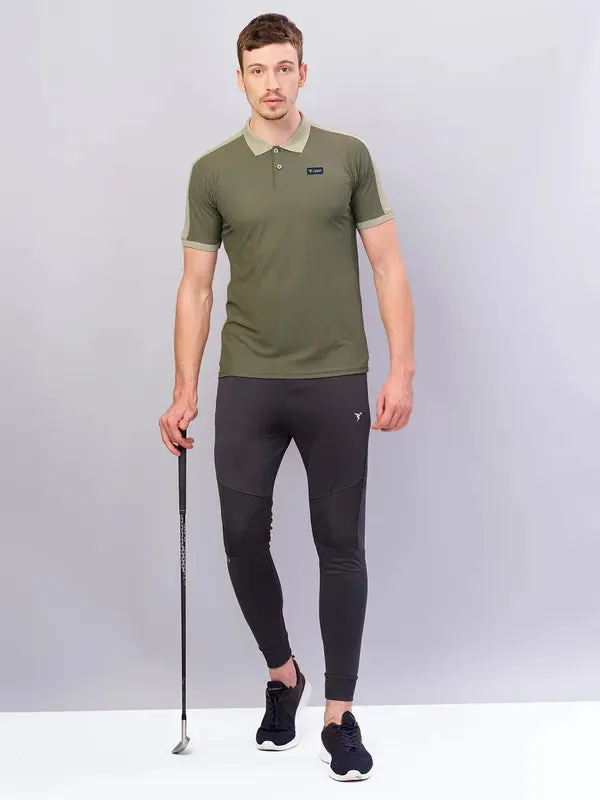 Men Colorblock Slim Fit Polo T-shirt with MATPIQ