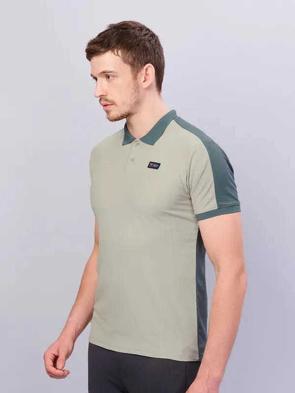 Men Colorblock Slim Fit Polo T-shirt with MATPIQ