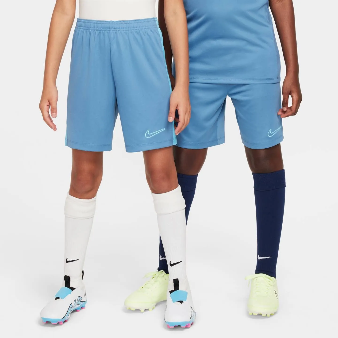 Nike Dri-FIT Academy23 Youth