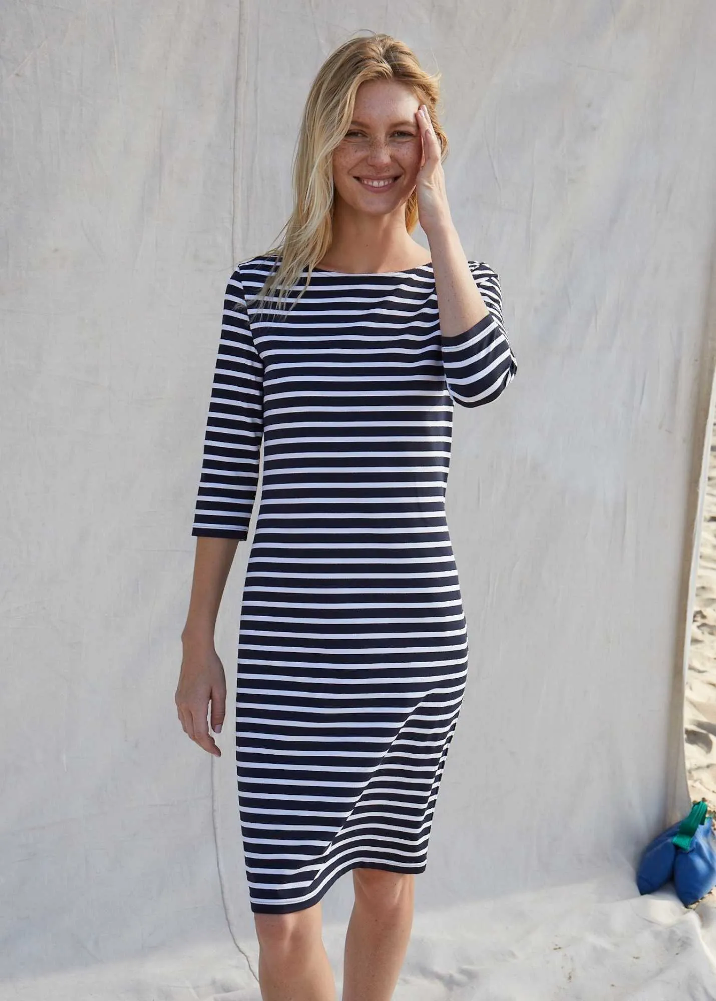 PROPRIANO - Form-Fitting Nautical Stripe Dress | Anti-UV Stretch Fabric (NAVY / WHITE)