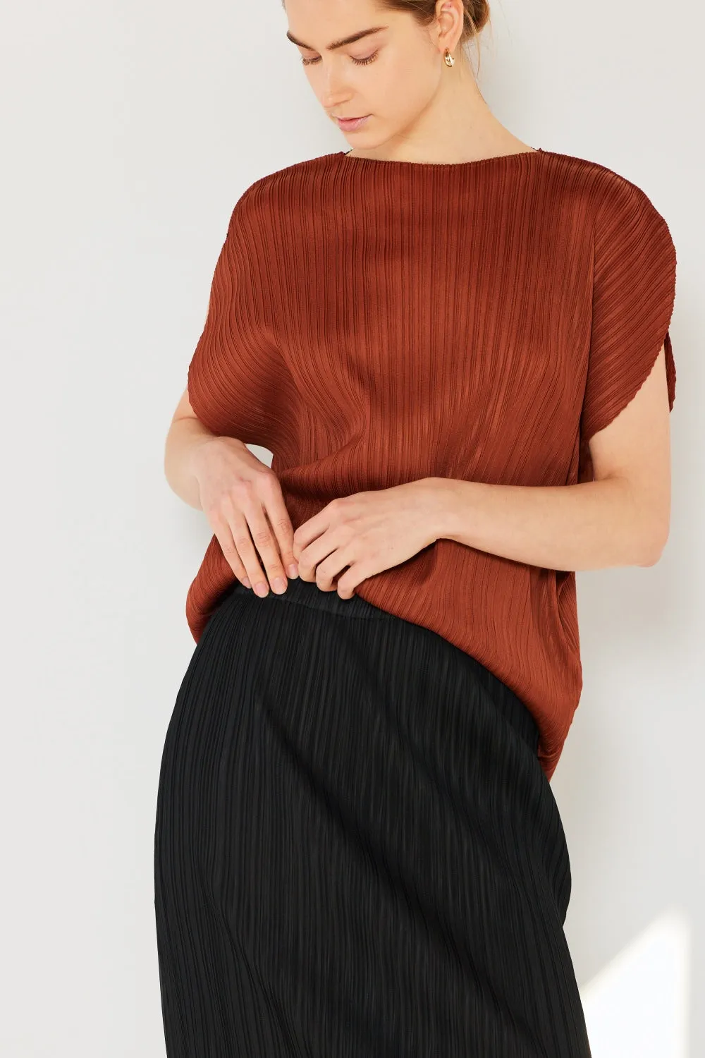 Ribbed Pleated Oversized Dolman Sleeve Top