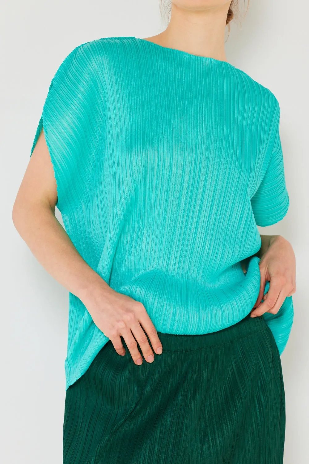 Ribbed Pleated Oversized Dolman Sleeve Top