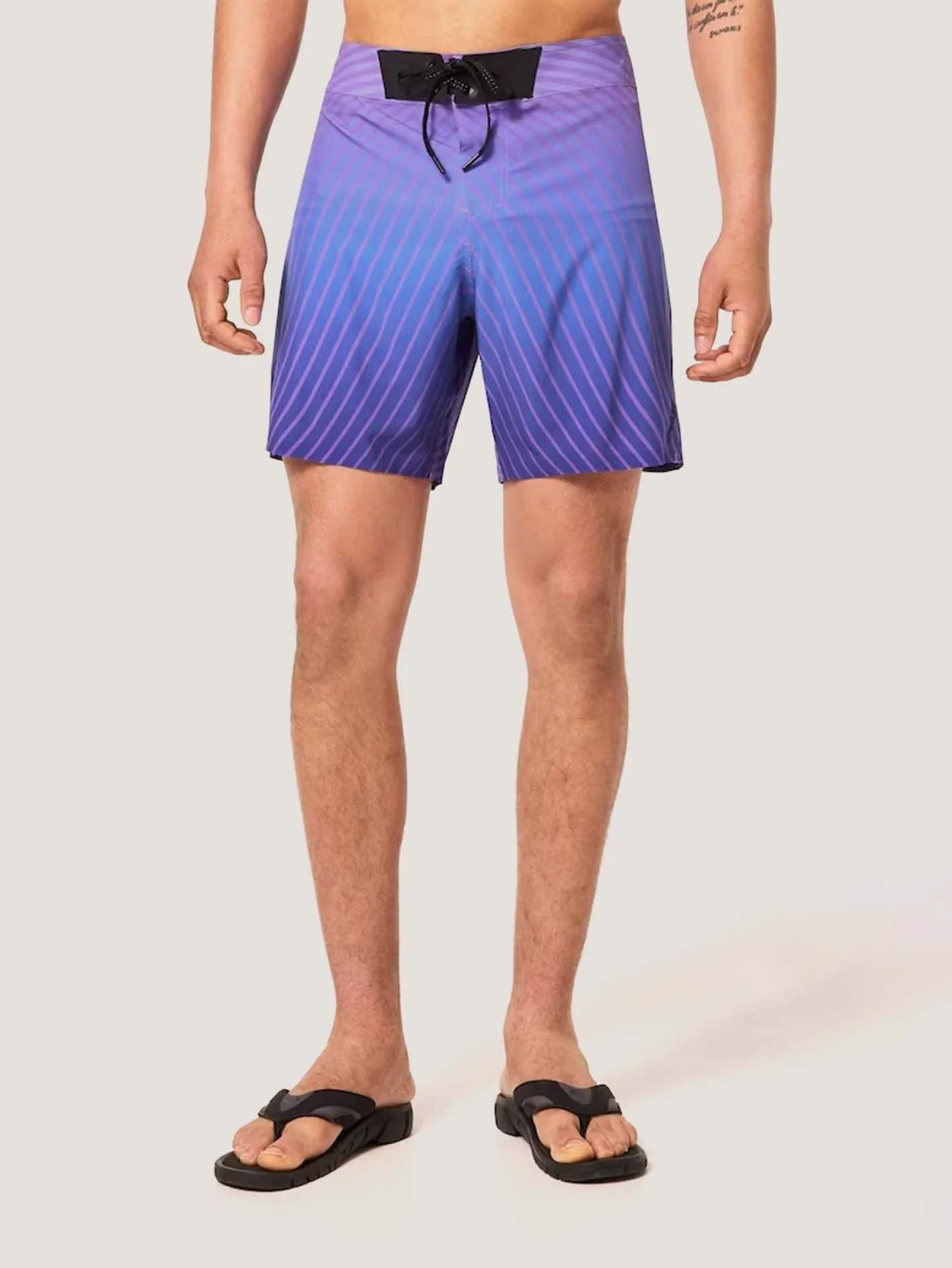 ROPA DE BAO OAKLEY HOMBRE TEMPESTAS SUM BOARDSHORT