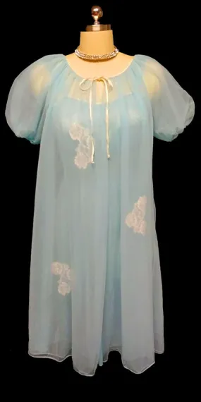 *VINTAGE MISS ELAINE LACE APPLIQUES DOUBLE NYLON PEIGNOIR & NIGHTGOWN SET IN BLUE BAYOU